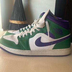 COPY - Hulk Jordan 1’s